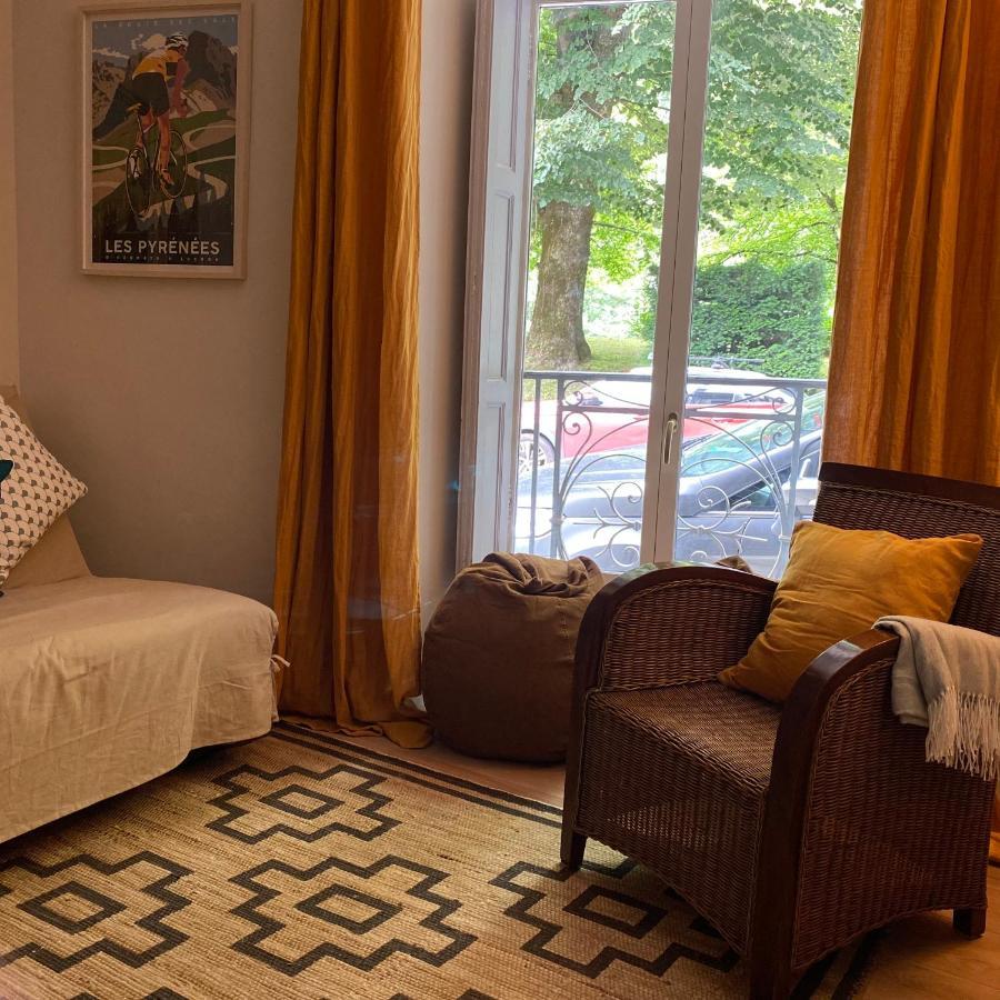 Fantastic Ground Floor Apartment Opposite Thermes Bagnères-de-Luchon Exteriör bild