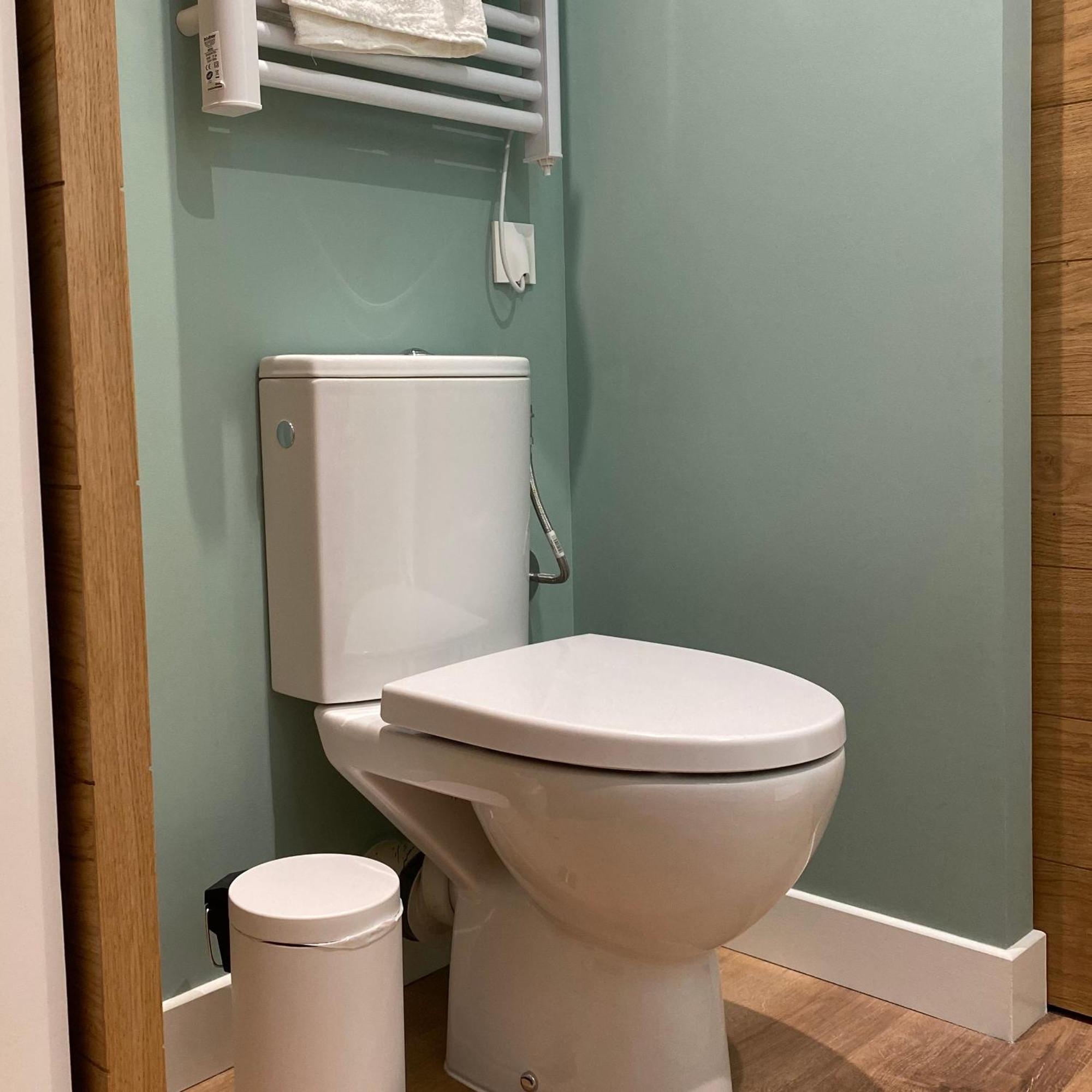 Fantastic Ground Floor Apartment Opposite Thermes Bagnères-de-Luchon Exteriör bild